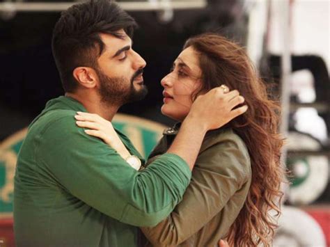 Revealed Why Kareena Was Happy Kissing ‘sexy Arjun Kapoor Bollywood News India Tv