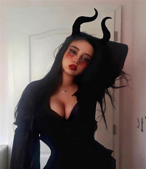 40+ Spooky Halloween Makeup Ideas : Cute & Simple Devil Makeup