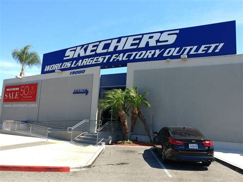 Is There a Skechers Outlet? - Shoe Effect