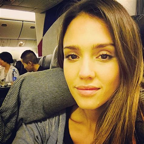 Jessica Alba Took An Airplane Selfie As She Flew Back Home Celebrity