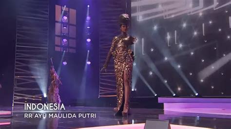 Kenakan Kostum Nasional Komodo Di Ajang Miss Universe Ayu Maulida