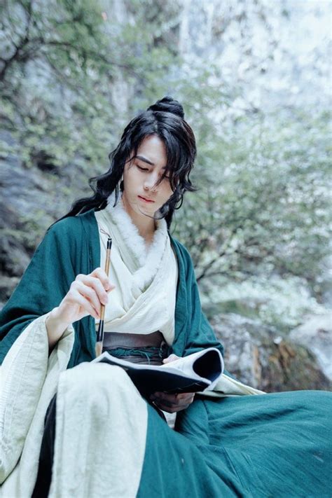 Hanfu Man | Длинноволосые мужчины, Позы тела, Китайская одежда