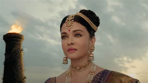 Ponniyin Selvan I Box Office Aishwarya Rai Film Crosses ₹300 Crore In