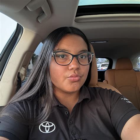 Brianna Flores