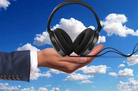 An In Depth Guide To Selecting The Perfect Cloud Based Call Center