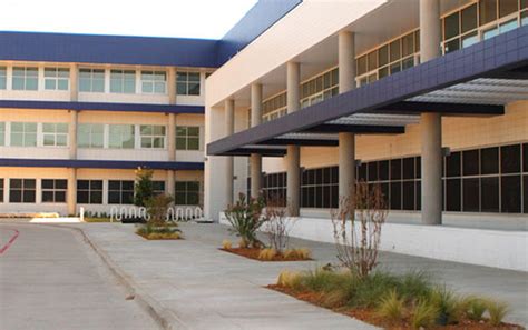 Fired For Porn Past Resa Woodward Wants Her Job Back Cbs News