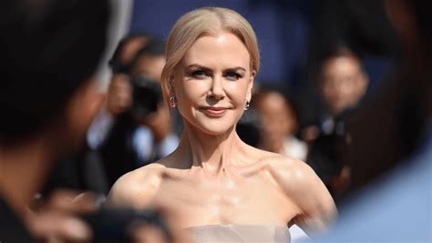 nicole kidman  fair skin  height  insecure   owns