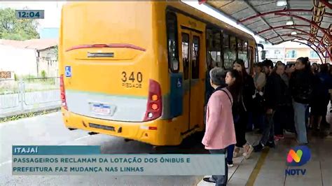 Passageiros reclamam da lotação dos ônibus e prefeitura faz mudanças