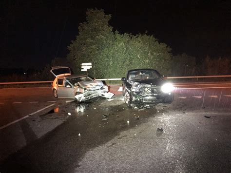 Unfall Tägerwilen TG Beifahrerin 17 bei Crash zwischen zwei Autos