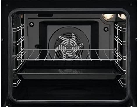 Notre avis sur la Surround Cook Série 600 cuisinière de Electrolux