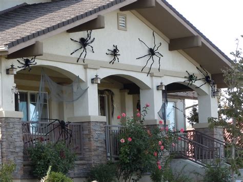 45 DIY Spider Halloween Decoration Ideas | Outdoor halloween, Halloween ...