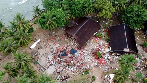 Sumatra Und Java Viele Tote Durch Tsunami In Indonesien Zeit Online