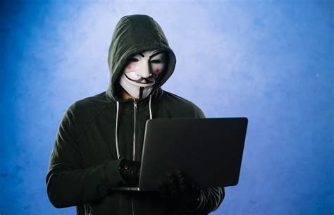 9 Hacker Terhebat Di Dunia Dengan Keahlian Luar Biasa