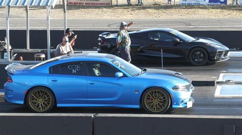 C8 Corvette Vs Dodge Charger Srt Drag Racing Youtube