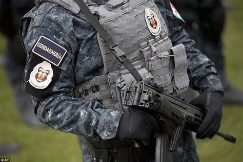 Mexico Launches 5000 Strong Police Force Trained By Army To Combat