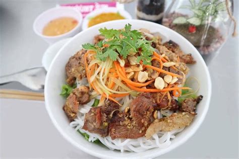 Mở Quán Bún Thịt Nướng Cần Chuẩn Bị Gì