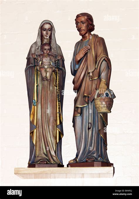 Statues of the Holy Family Mary, Joseph and Baby Jesus Stock Photo - Alamy