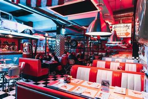 20 Restaurant Interior Design Themes To Inspire Your Creative Genius