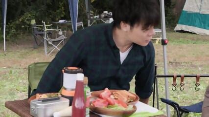 Decensored HOTTIE GETS PUSSY LATHERED WITH SOAP BEFORE SLIDING IN