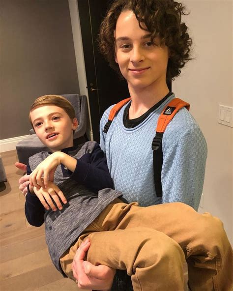 Millie Bobby Brown Super Wyatt It Movie 2017 Cast Jackson Robert