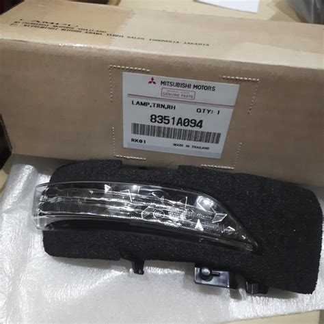 Jual Lampu Sen Sein Spion Kanan All New Pajero Sport