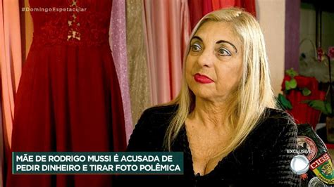 Ex BBB Rodrigo Mussi comenta entrevista da mãe Chega de personagem