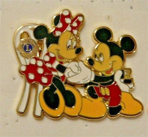 Lions Club Pins Mickey Mouse Proposes To Minnie Then They Are