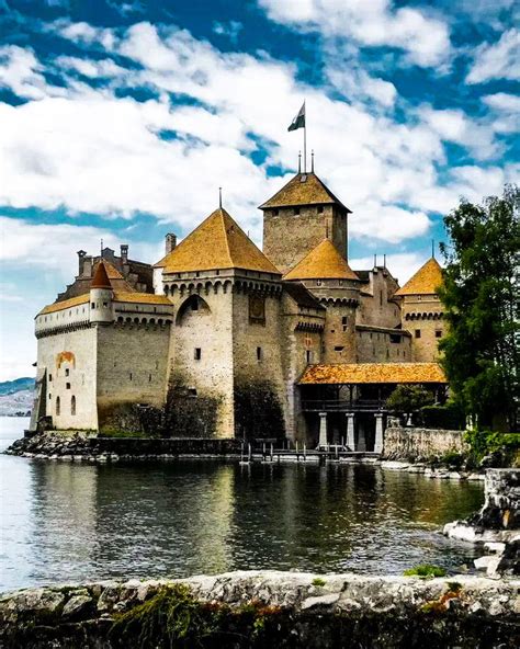 Chillon Castle, Switzerland : r/castles