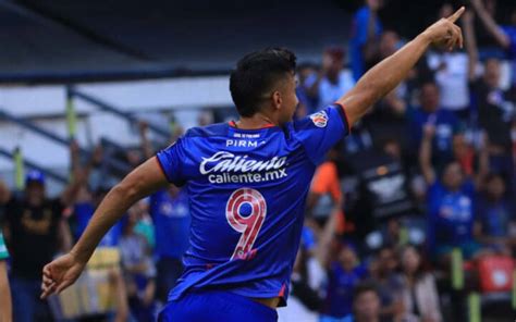 Cruz Azul Vence A Le N En El Estadio Azteca El Heraldo De Chiapas