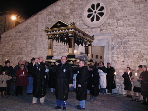 A Paggese Si Rinnova La Processione Del Cristo Morto Cronache Picene