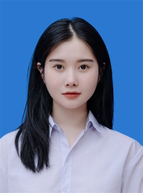 Ngỡ ngàng với vẻ đẹp trong veo của hot girl ảnh thẻ chưa tròn 18 tuổi