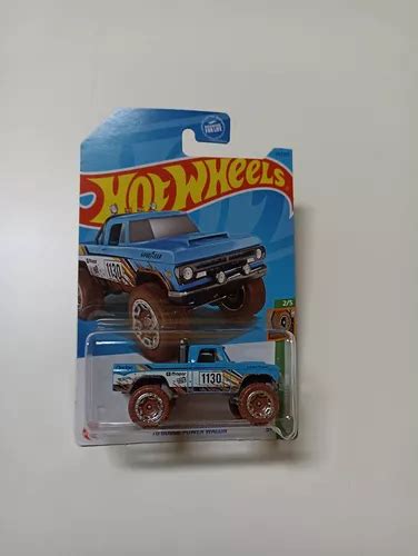 Hot Wheels 70 Dodge Power Wagon Mud Studs 2023 Meses sin interés