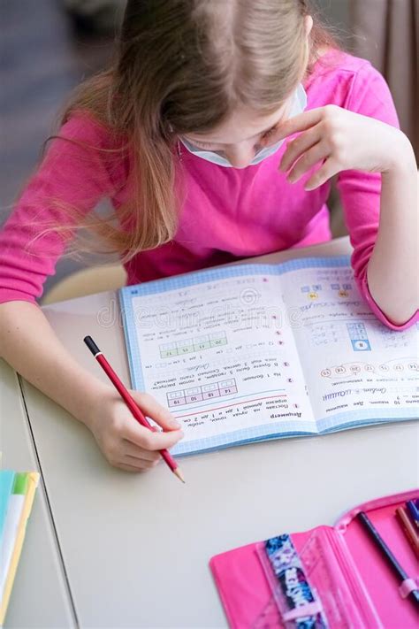 Cuarentena Del Concepto De Escuela De Origen Coronavirus Foto De