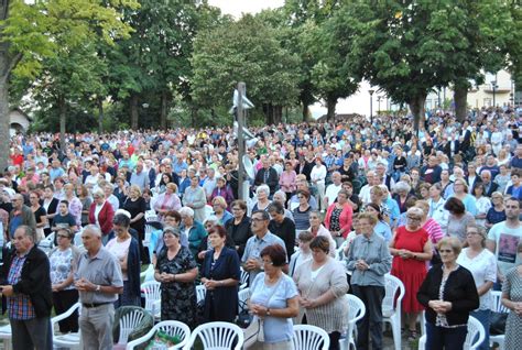 2022 devetnica 8 dan Župa Sv Nikole biskupa Svetište Gospe od Suza