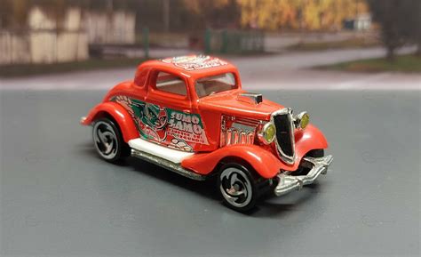 Ford V Three Window Coupe Modellauto Von Hot Wheels Modelly