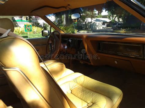 Lincoln Continental Mark V Interior Editorial Image - Image of linco, sedan: 221573650