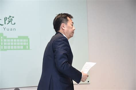 【快訊】陳宗彥遭控接受性招待 請辭行政院發言人