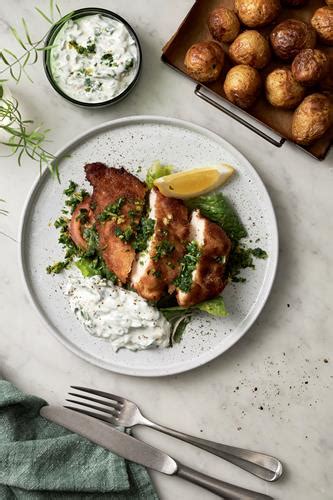 Kycklingschnitzel Med Gremolata Och Ruccolayoghurt Recept Linas