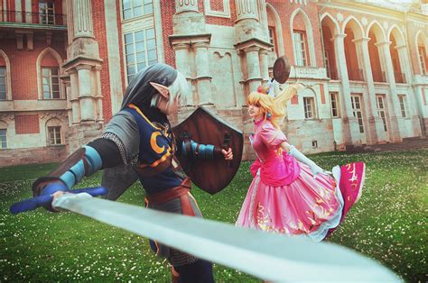 Link & Peach cosplay : r/SmashBrosUltimate