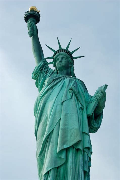 Close-Up Shot of the Statue of Liberty · Free Stock Photo