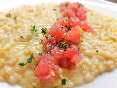 Risotto Integrale Alla Crema Di Finocchi Con Tartare Di Tonno Al