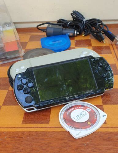 Sony PSP Black Console PSP 2001 With Charger 16gb SD Card Tested