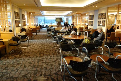 Review: United Club Tokyo Narita Airport (NRT) – Efficient Asian Man