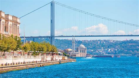 Where does the Bosphorus cruise leave from? – Road Topic