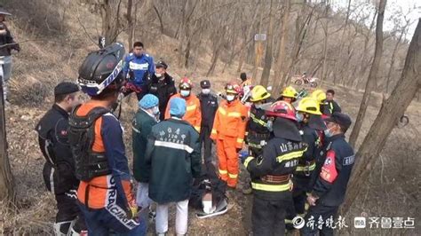 七旬老人登山失足跌落，烟台消防员徒步两公里山路救援 山东站 中华网