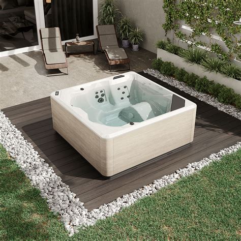 Outdoor Spa Collection Novellini