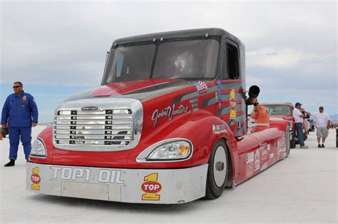 This V Powered Semi Truck Is The Fastest Big Thing At Bonneville