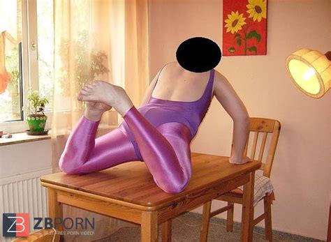 Bikini Badeanzug Und Leggins ZB Porn