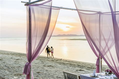 Cena Romantica En La Playa