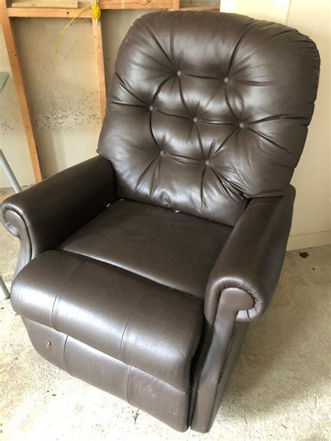 Brown Leather Electric Recliner Armchair In Coleraine County